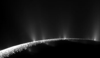 Complex Organics Bubble up from Ocean-world Enceladus
