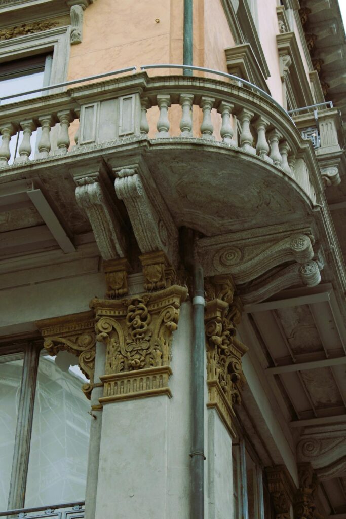 Photo by Anna Protsiuk: https://www.pexels.com/photo/elegant-architectural-details-in-milan-italy-33370717/